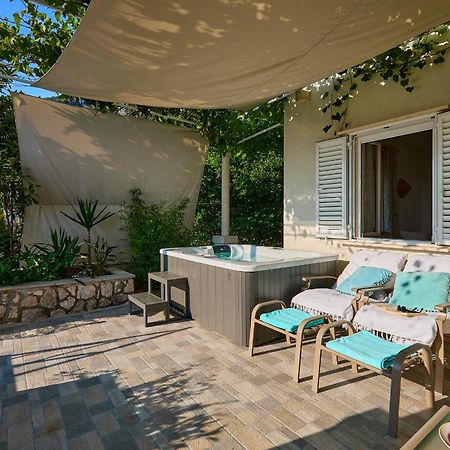 Вилла House Lilla Brsecine Экстерьер фото