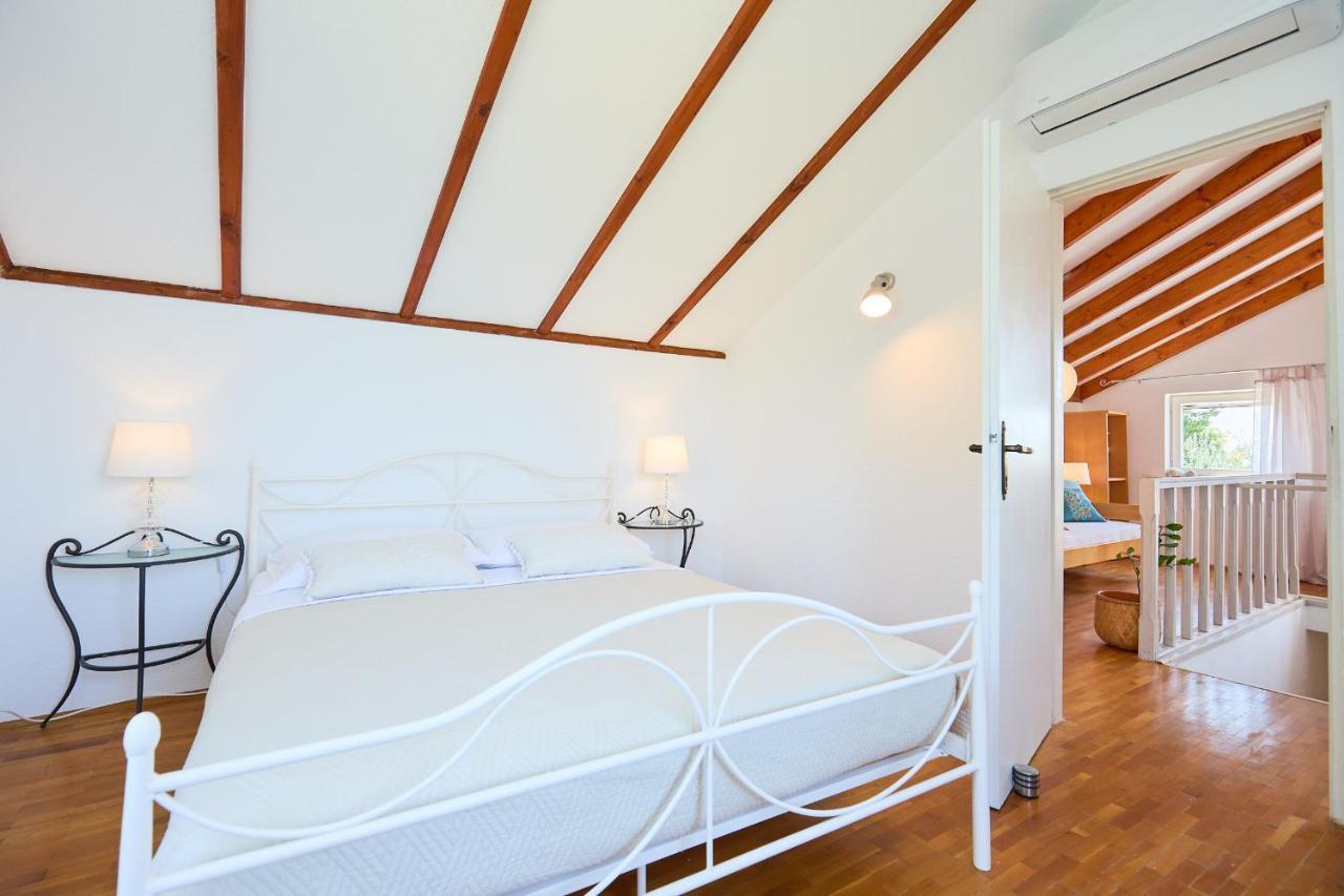 Вилла House Lilla Brsecine Экстерьер фото