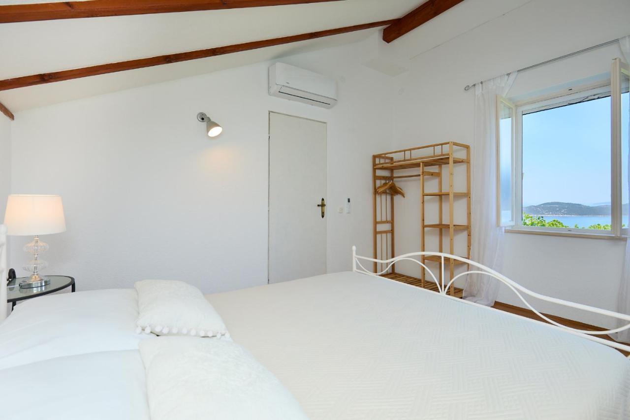 Вилла House Lilla Brsecine Экстерьер фото